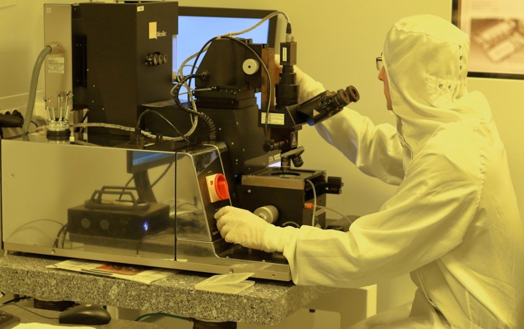 试管婴儿技术中的生物学基础与发展历程
