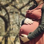 试管婴儿成功率提升的关键因素:从医学到心理的全方位分析